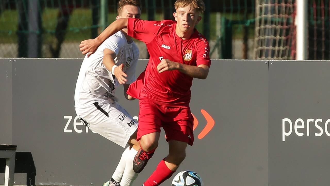 Elias Schaurecker traf gegen Thalgau und zeigt nach seinem Aufstieg in Seekirchens erste Mannschaft starke Leistungen.   Elias Schaurecker traf gegen Thalgau und zeigt nach seinem Aufstieg in Seekirchens erste Mannschaft starke Leistungen.