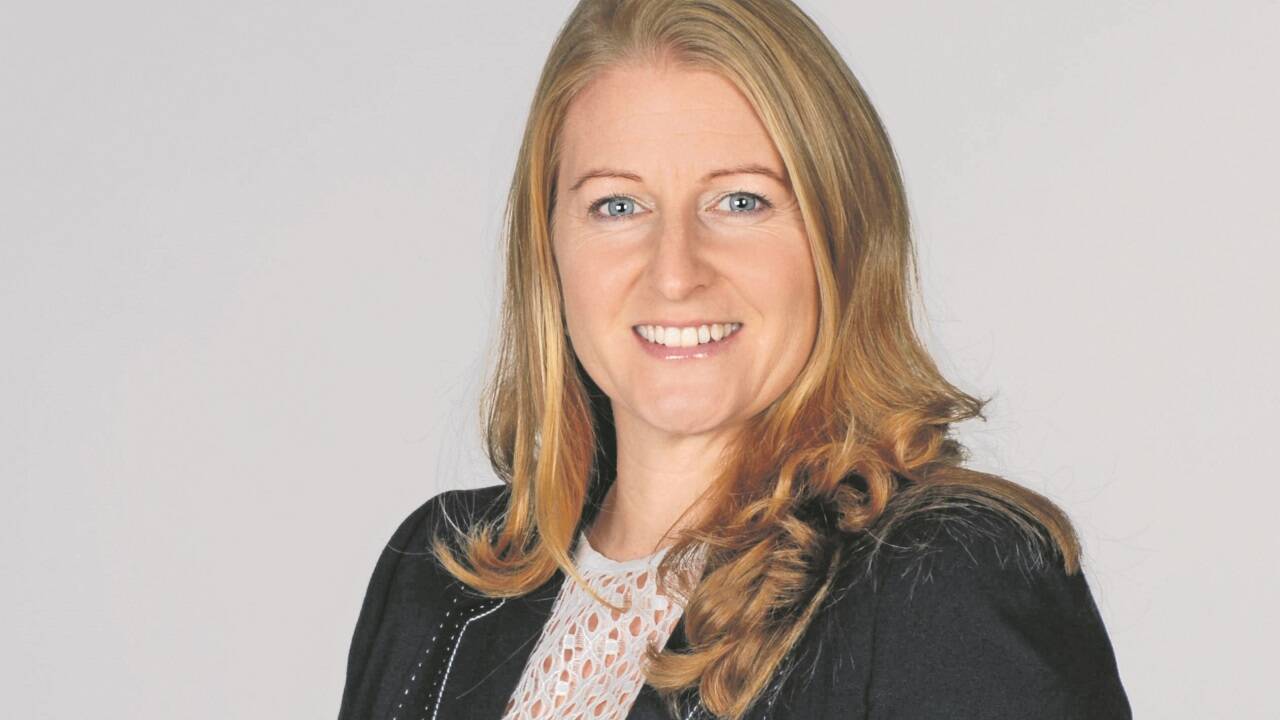 Personalleiterin Vanessa Kneissl berichtet, dass die Zahl der Bewerbungen für Lehrstellen im Liebherr-Werk seit Jahren stabil sei. 