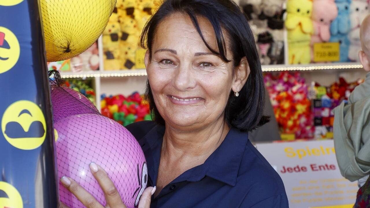 Henriette Deisenhammer ist heuer mit vier Spielbuden auf dem Salzburger Rupertikirtag vertreten.  