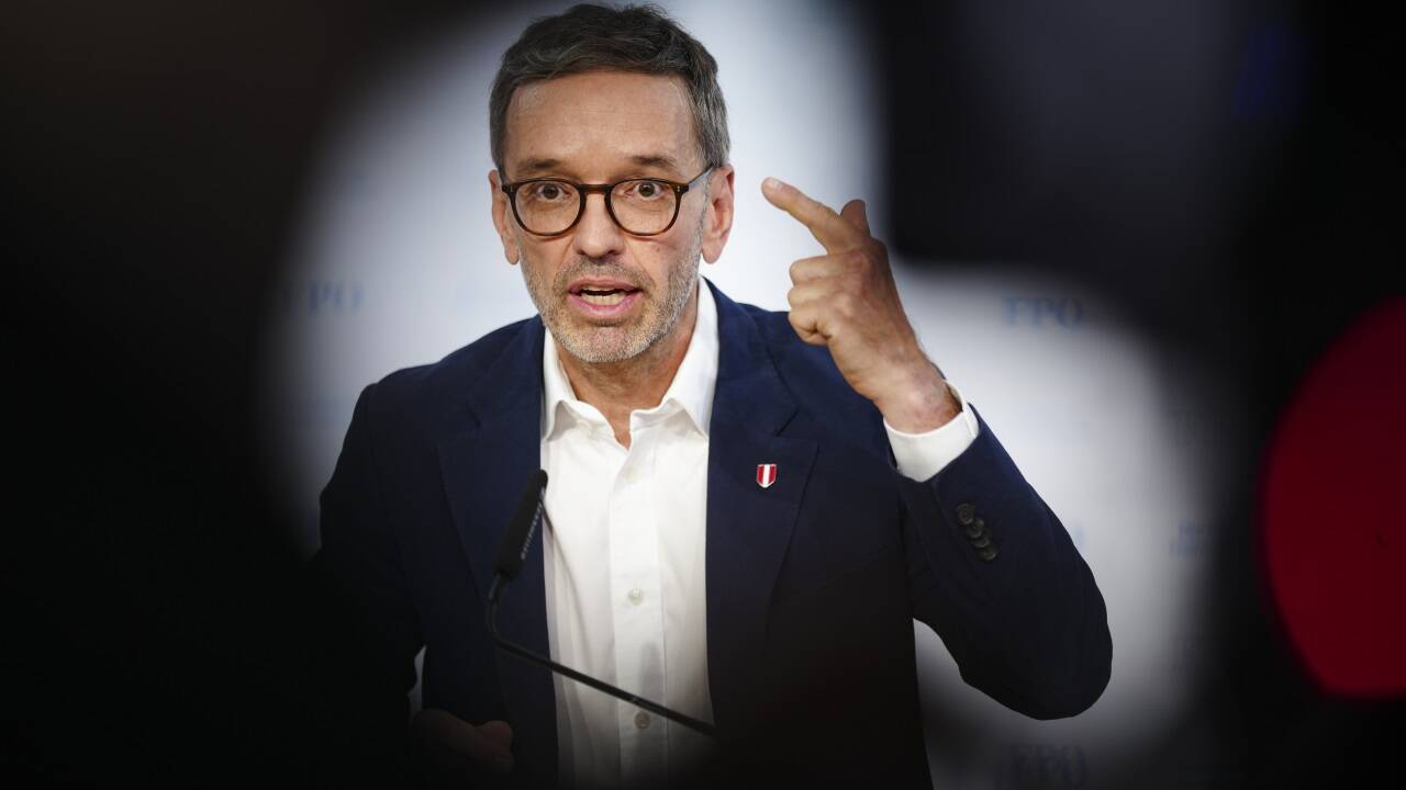 Nichts, was Kickl sagt und tut, kann offenkundig den Zustrom an Sympathisanten in seine Richtung stoppen. Nichts, was Kickl sagt und tut, kann offenkundig den Zustrom an Sympathisanten in seine Richtung stoppen.