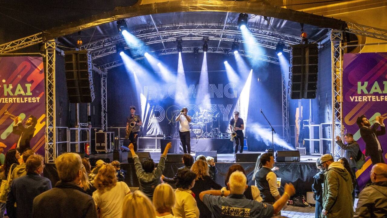 28.000 feierten am Samstag im Kaiviertel.   28.000 feierten am Samstag im Kaiviertel.