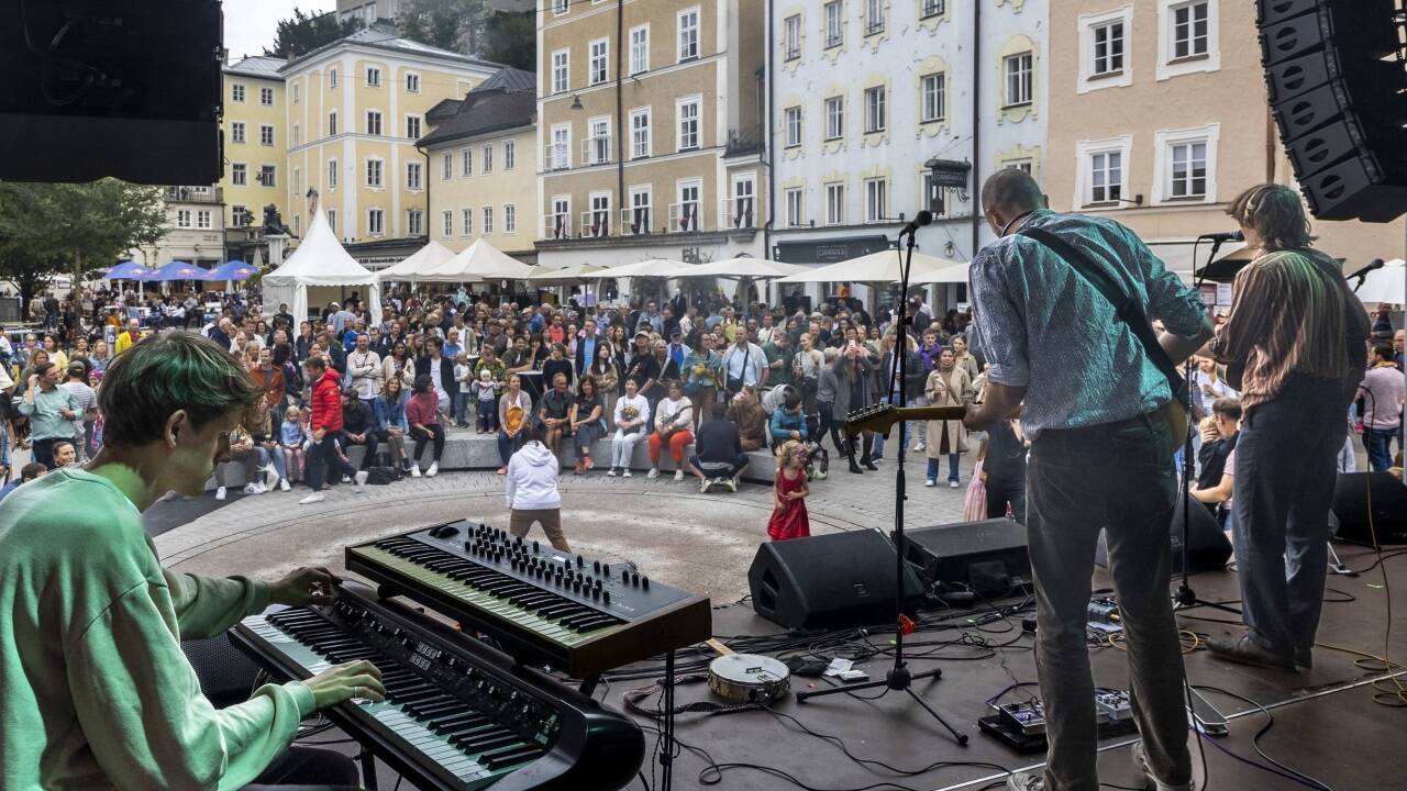 28.000 feierten am Samstag im Kaiviertel.   28.000 feierten am Samstag im Kaiviertel.