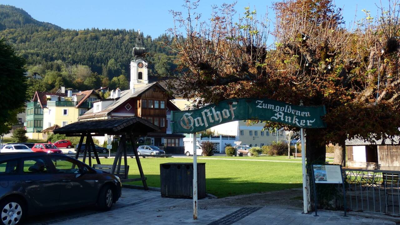 Auf dem Areal des früheren Gasthofs entstand in Unterach eine Freifläche für die Allgemeinheit. 