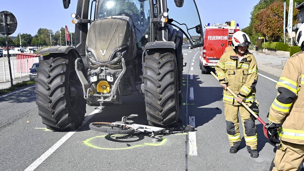 Verkehrstote in Salzburg: Am Dienstag gab es in Straßwalchen den bereits 30. Unfalltoten im Land Salzburg in diesem Jahr: Ein 69-jähriger Radfahrer wurde bei einem Zusammenstoß mit einem großen Traktor getötet.  