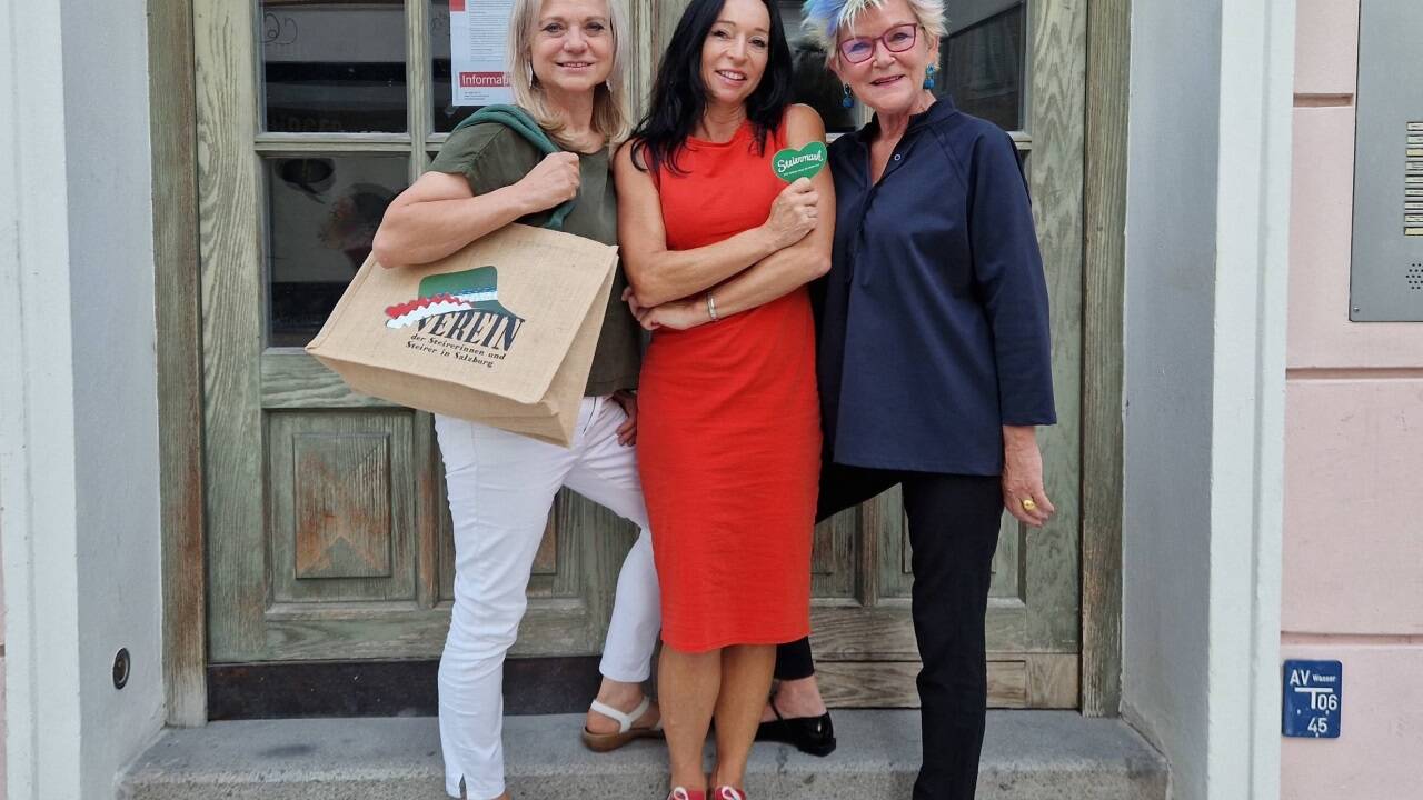 Präsidentin Andrea Lämmerhofer, Vereinskassierin Ulrike Kuternig und Christa Musger freuen sich schon auf das traditionelle Steirerfest.  Präsidentin Andrea Lämmerhofer, Vereinskassierin Ulrike Kuternig und Christa Musger freuen sich schon auf das traditionelle Steirerfest.