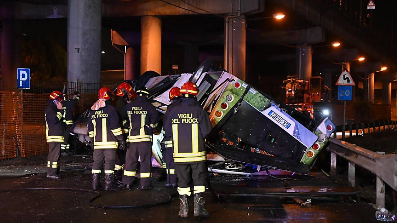 Beim Busunglück starben 21 Menschen 
