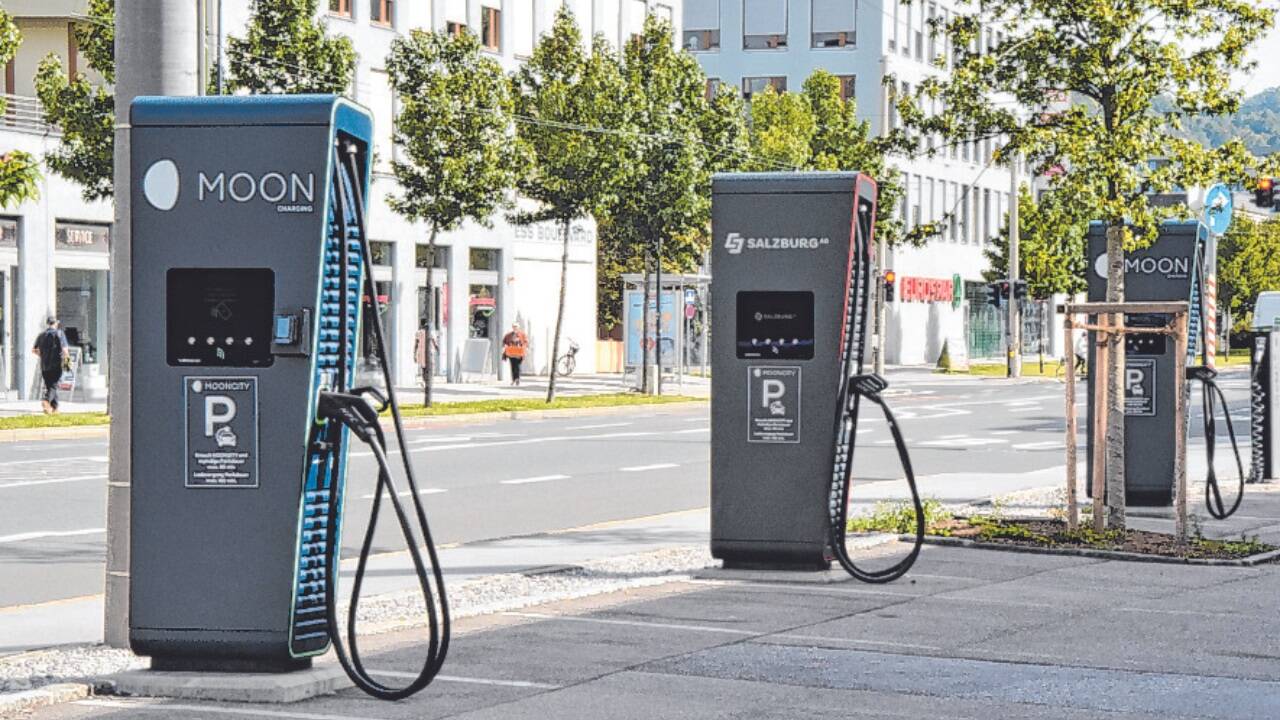 Ladestationen in der Sterneckstraße. 