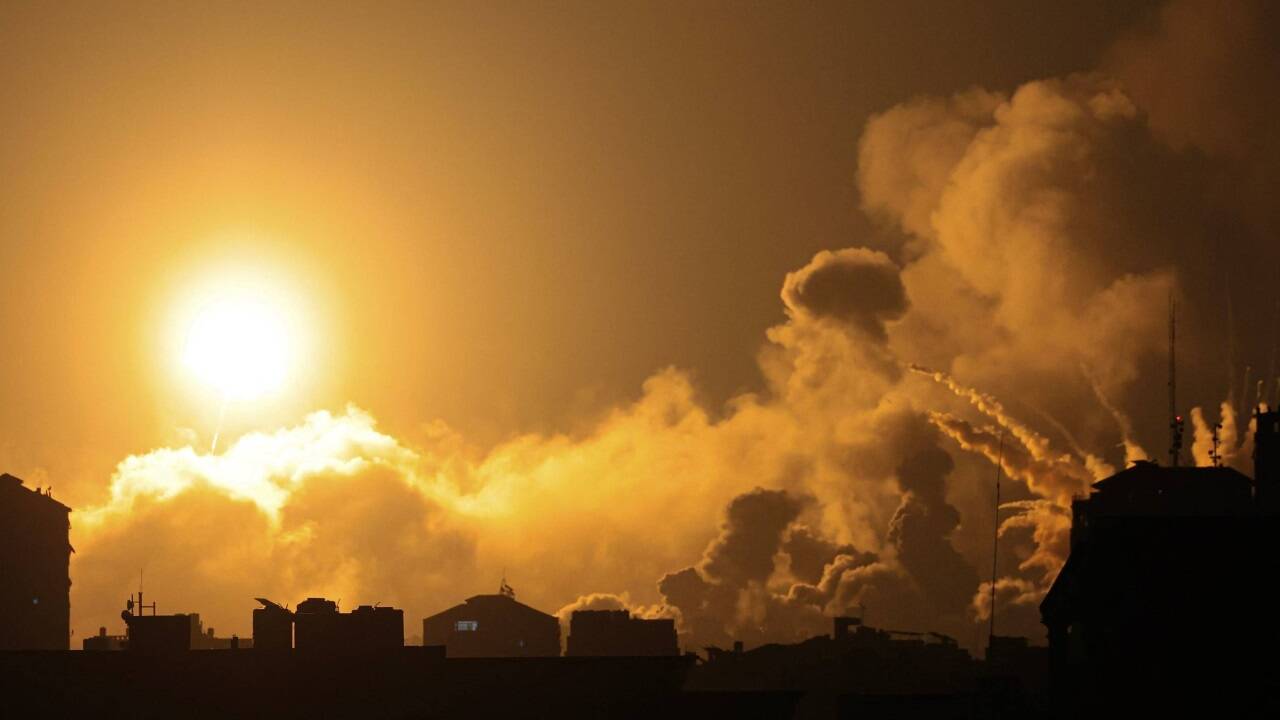 Israel bombardiert den Gazastreifen 