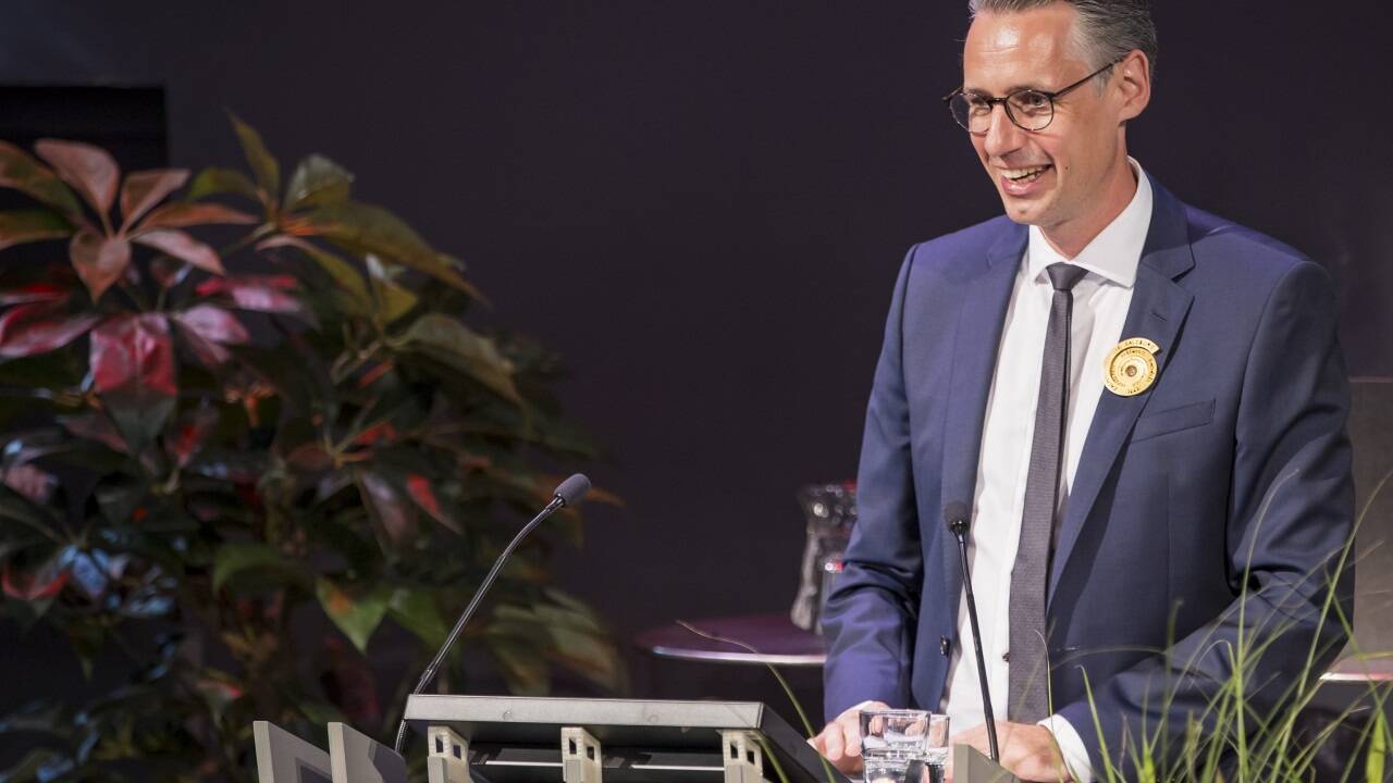 Dominik Engel vereint erstmals die Rolle des Geschäftsführers mit der des FH-Rektors. 