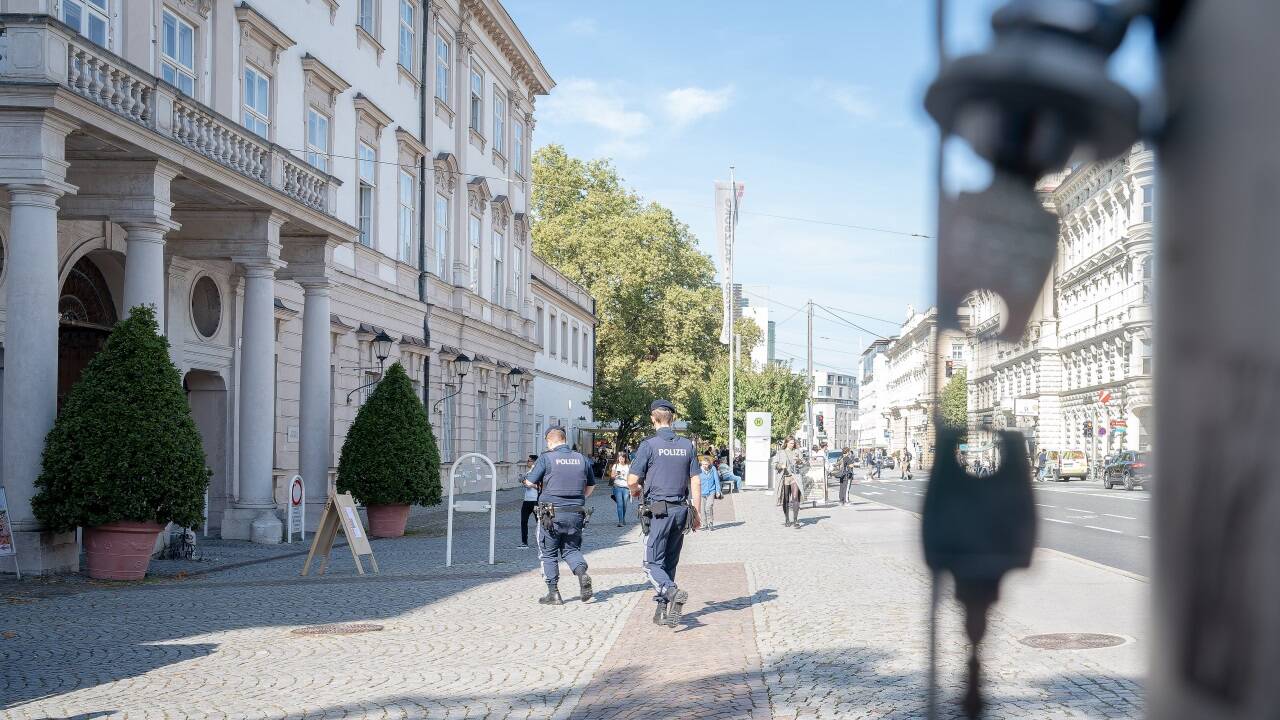Die Polizei wird unter anderem auch Videoaufnahmen auswerten. Auch allfällige Zeugen werden gesucht.  