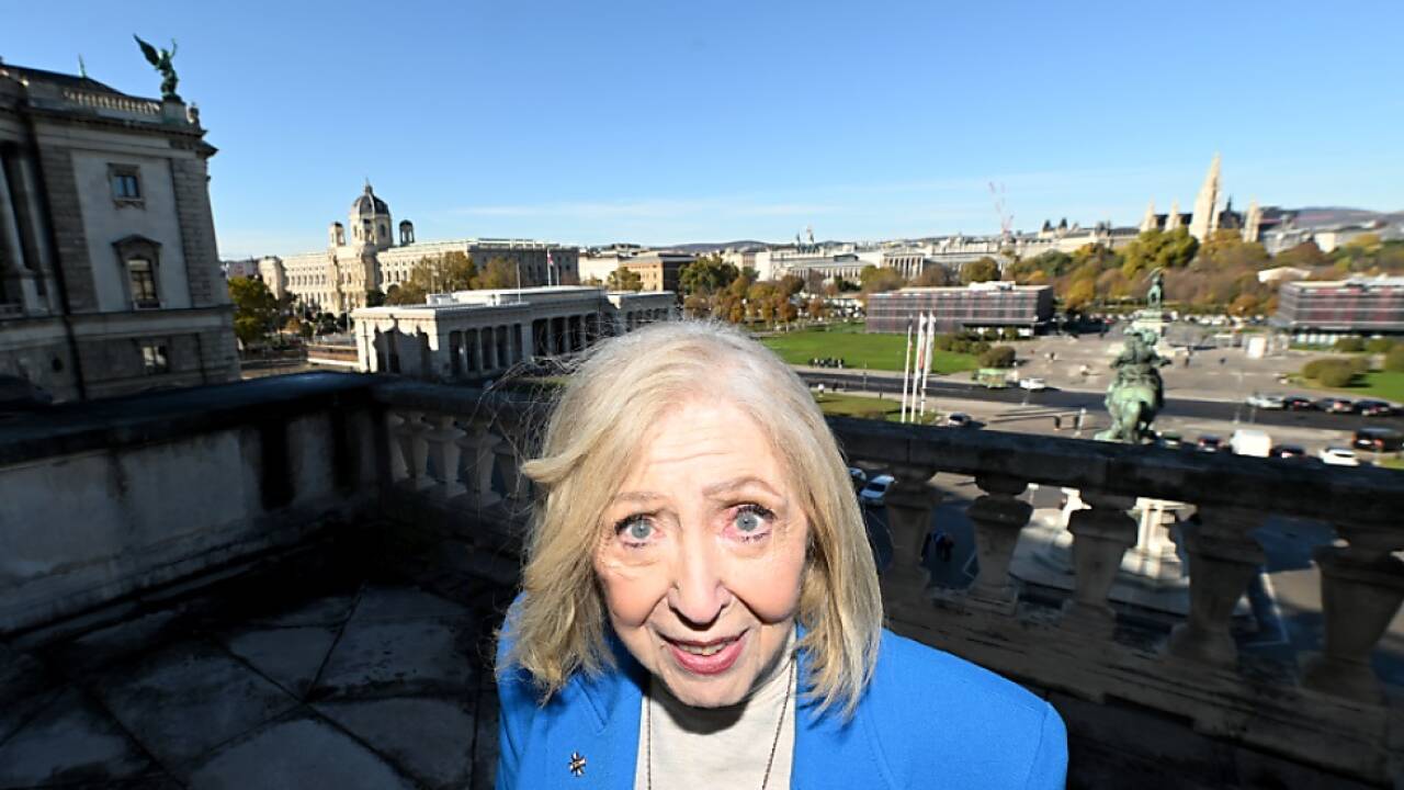 Erika Freeman auf dem 'Hitler-Balkon' 