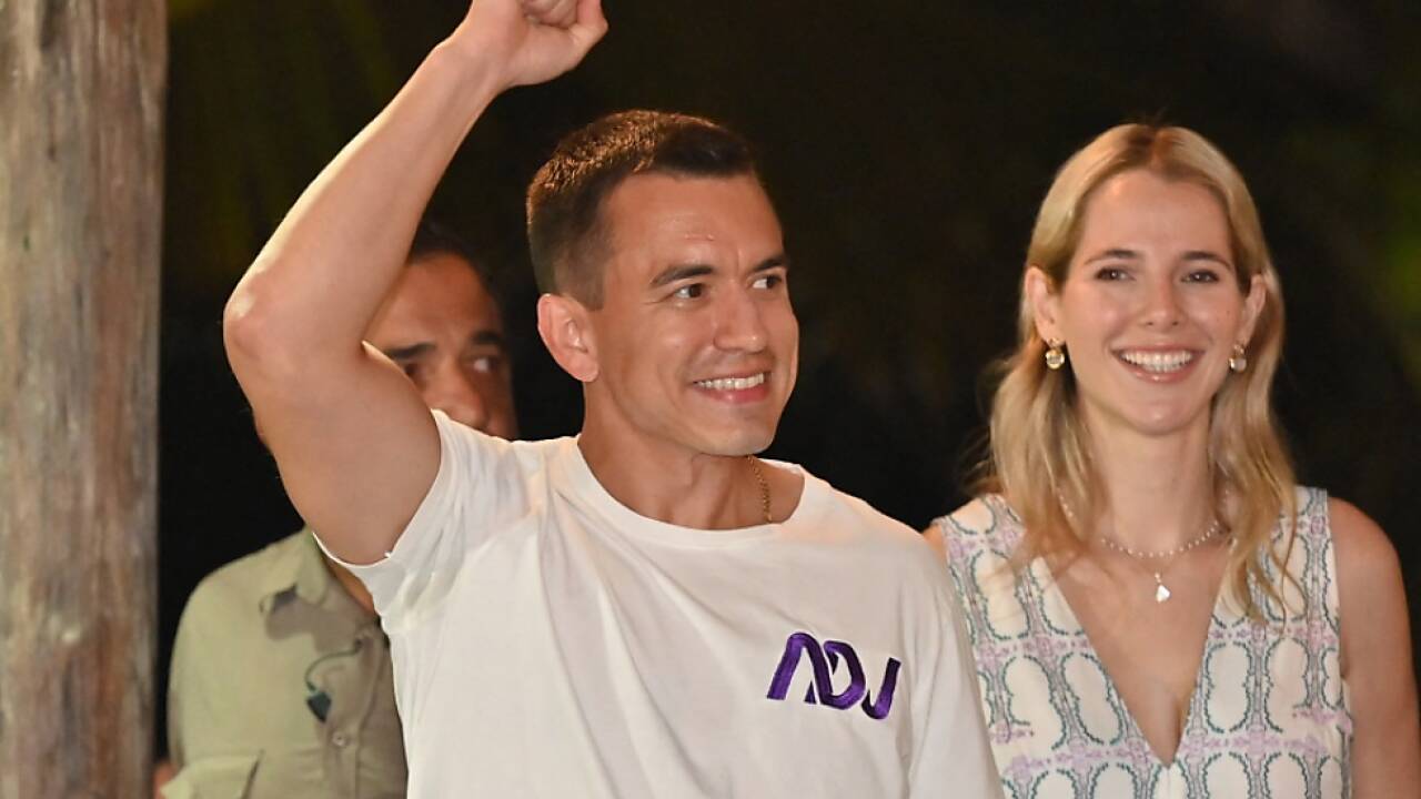 35-jähriger Noboa wird jüngster Präsident in der Geschichte Ecuadors 35-jähriger Noboa wird jüngster Präsident in der Geschichte Ecuadors