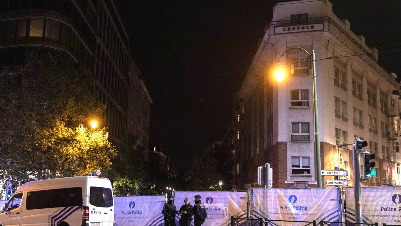 Polizeiabsperrung am Tatort. 