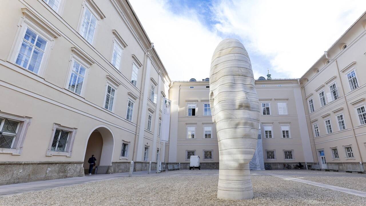 Weiterhin ist kein neuer Unirektor bzw. keine neue Unirektorin in Sicht. Der Senat kündigt an, Beschwerde gegen den Bescheid des Ministeriums einzubringen. Weiterhin ist kein neuer Unirektor bzw. keine neue Unirektorin in Sicht. Der Senat kündigt an, Beschwerde gegen den Bescheid des Ministeriums einzubringen.