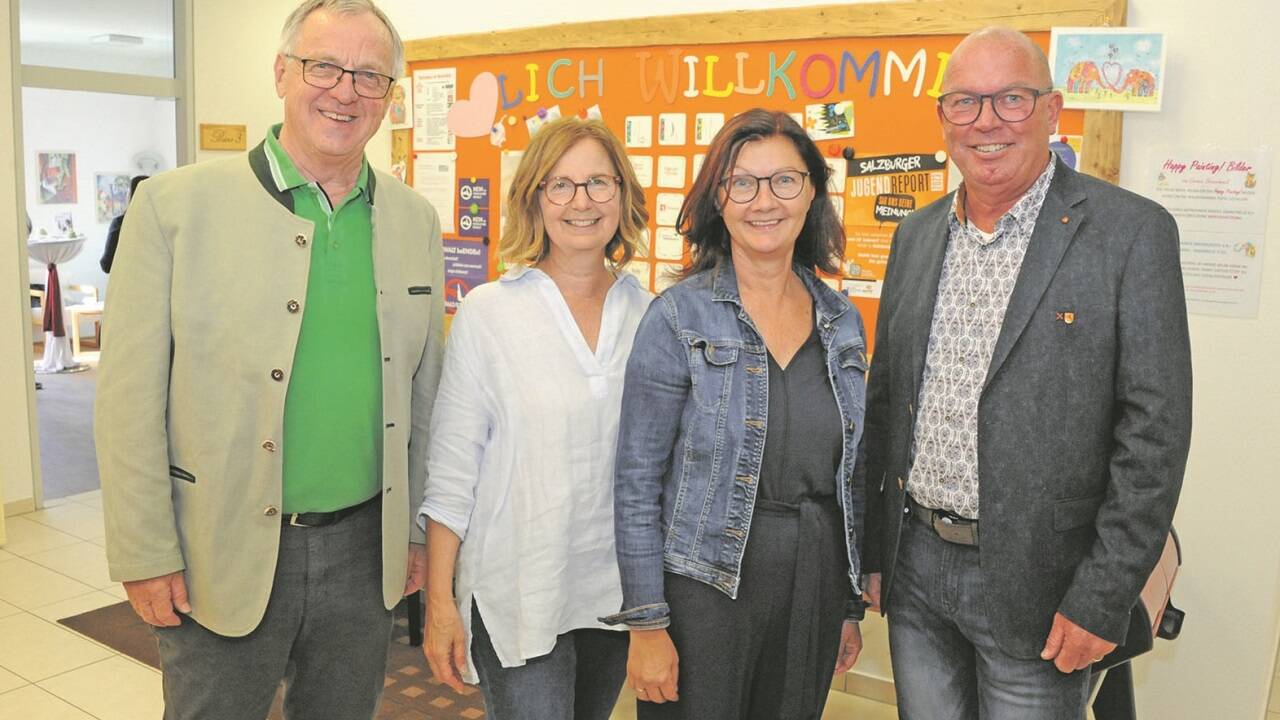 Gemeinsam engagiert für das Sozialzentrum Lungau: Eigentümervertreter Lambert Krist, Carmen Steinschnack, Mitbegründerin Monika Weilharter und Vizebürgermeister Helmut Steger.  