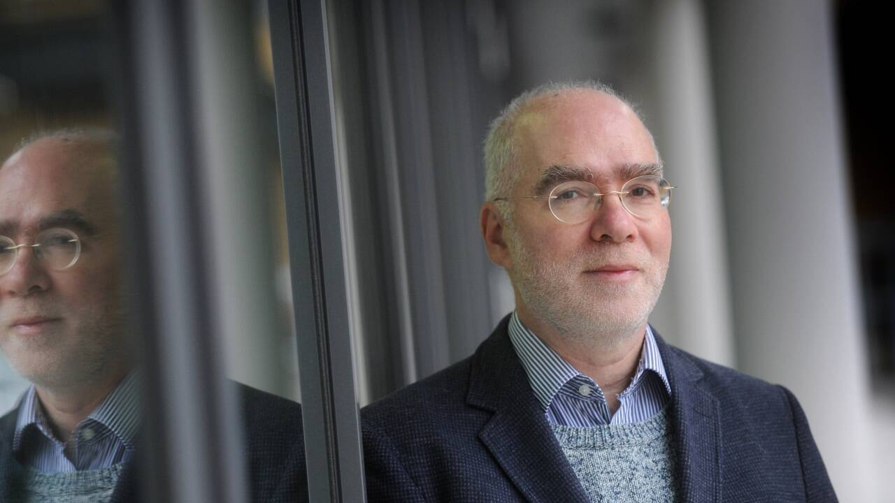  Vladimir Vertlib ist österreichischer Schriftsteller russisch-jüdischer Herkunft. 