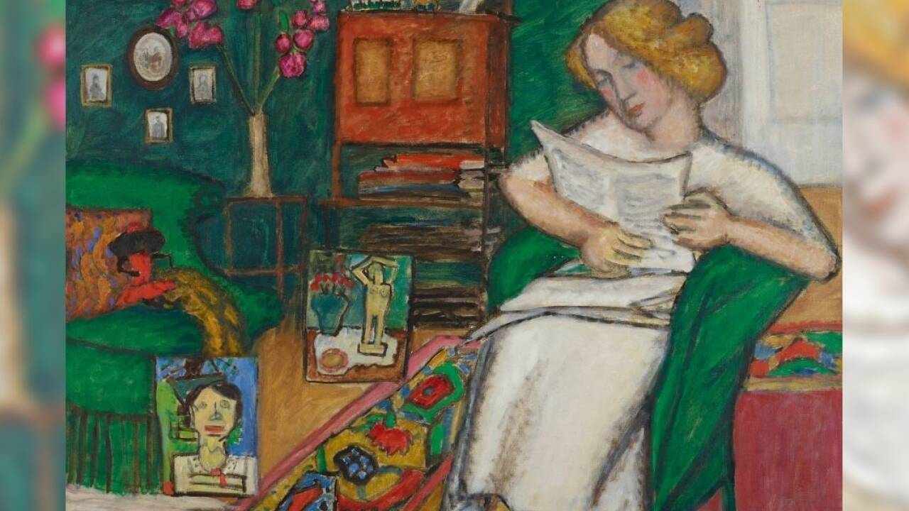 GABRIELE MÜNTER 1877–1962, Im Zimmer, 1913, Öl auf Leinwand | 88,1 × 99,8 cm, Städtische Galerie im Lenbachhaus und Kunstbau München, erworben mit Unterstützung der Ernst von Siemens Kunststiftung<br />Foto: Städtische Galerie im Lenbachhaus und Kunstbau München,<br />Gabriele Münter Stiftung 1957<br />© Bildrecht, Wien 2023 GABRIELE MÜNTER 1877–1962, Im Zimmer, 1913, Öl auf Leinwand | 88,1 × 99,8 cm, Städtische Galerie im Lenbachhaus und Kunstbau München, erworben mit Unterstützung der Ernst von Siemens Kunststiftung<br />Foto: Städtische Galerie im Lenbachhaus und Kunstbau München,<br />Gabriele Münter Stiftung 1957<br />© Bildrecht, Wien 2023