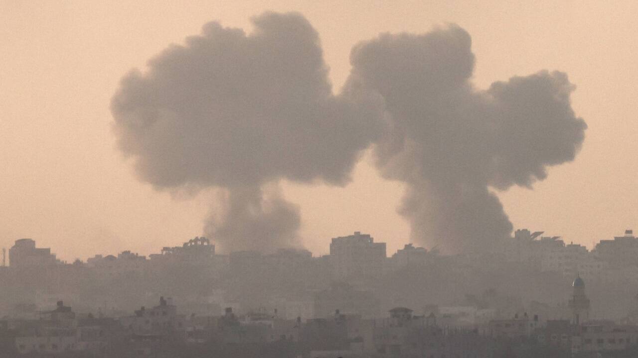 Israel intensivierte am Wochenende die Raketenangriffe im Gazastreifen. Israel intensivierte am Wochenende die Raketenangriffe im Gazastreifen.