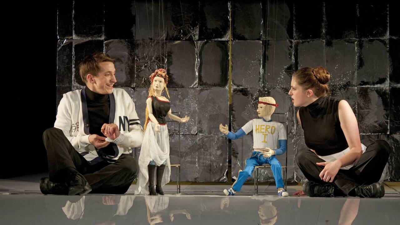 Siegfried, das Waldvöglein und der Riese in „Ring des Nibelungen“  Siegfried, das Waldvöglein und der Riese in „Ring des Nibelungen“