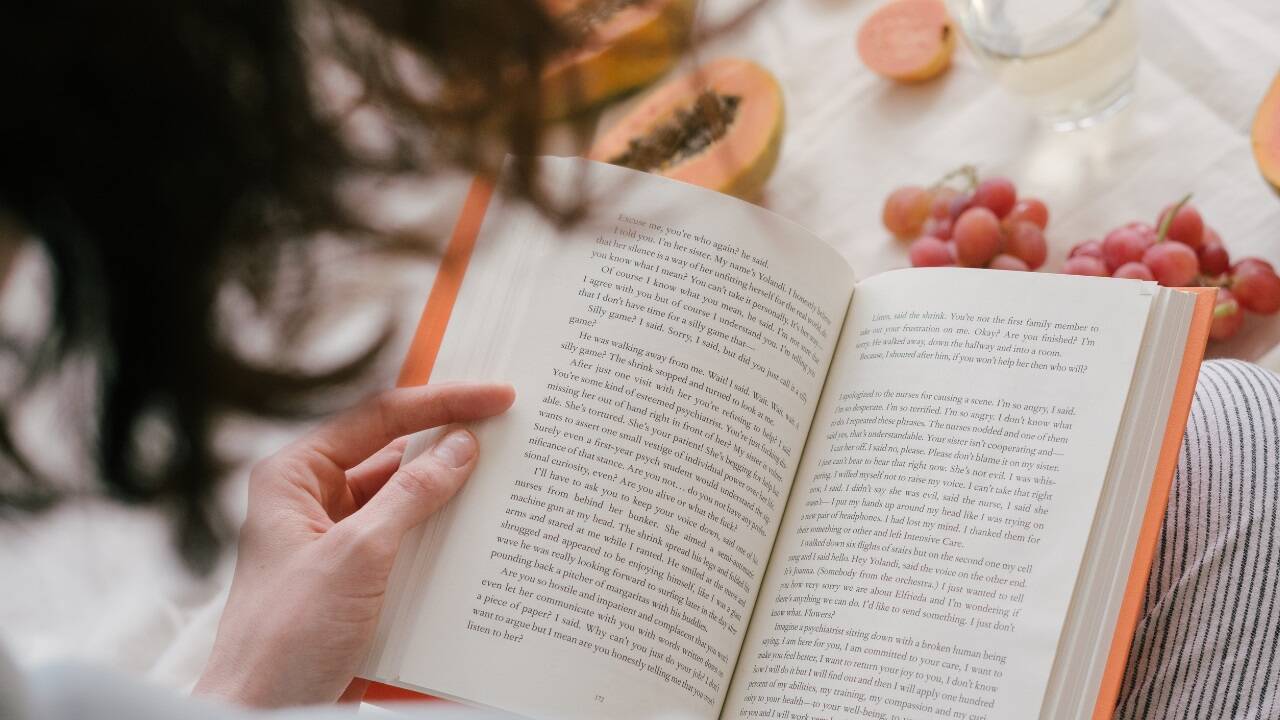 Nicht jeder Erwachsene ist dem Lesen, Schreiben oder Rechnen ausreichend mächtig.  