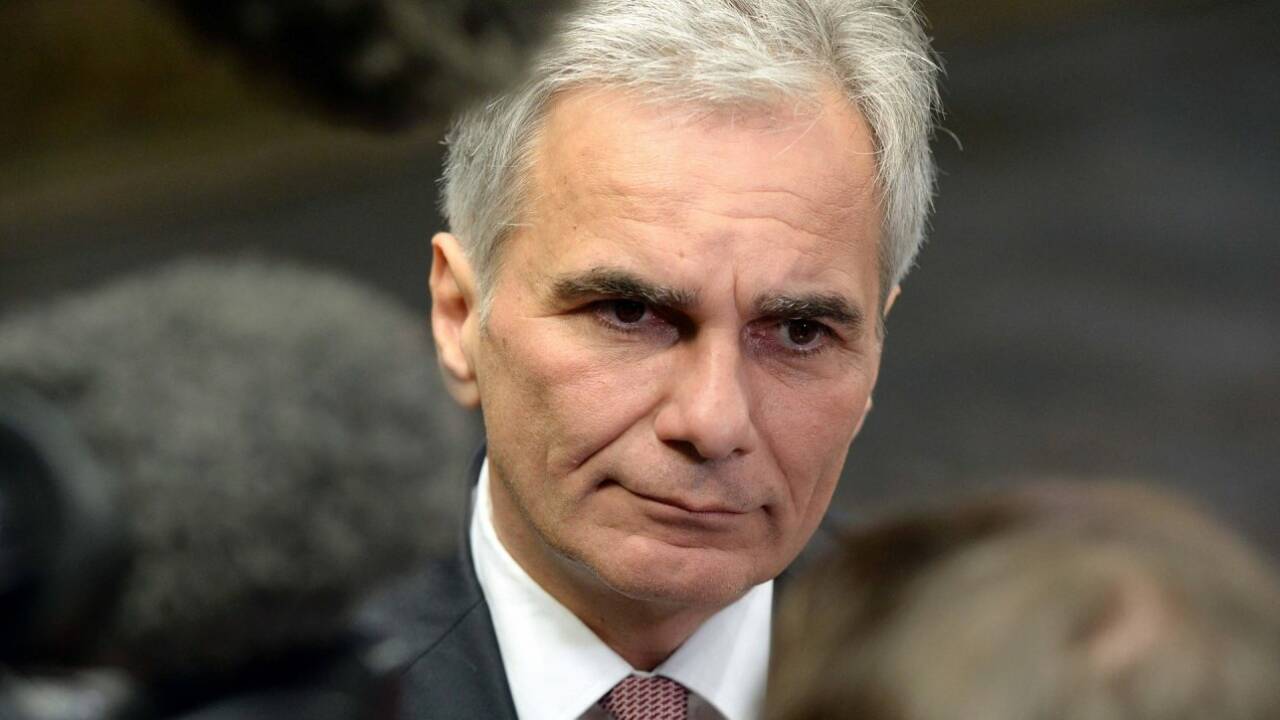 Werner Faymann - SPÖ-Chef aus dem Amt gepfiffen