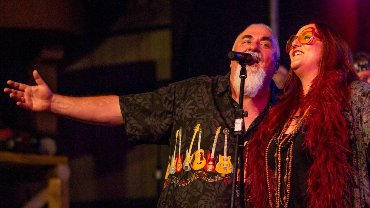 Love&Peace und jetzt die Beatles: Fritz Messner und Nane Frühstückl hei Lungau Pop Projekt. 