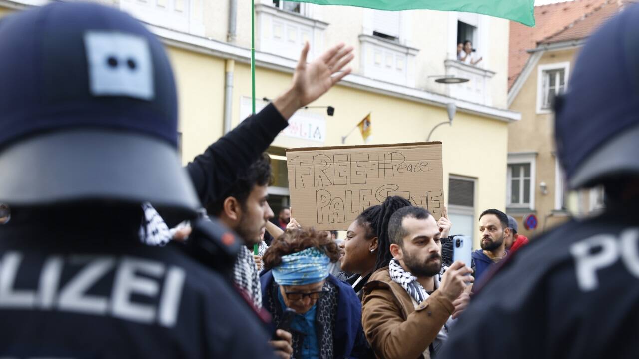 „Free Palestine“, fordern die Demonstranten. Aber was ist mit dem Existenzrecht Israels? „Free Palestine“, fordern die Demonstranten. Aber was ist mit dem Existenzrecht Israels?
