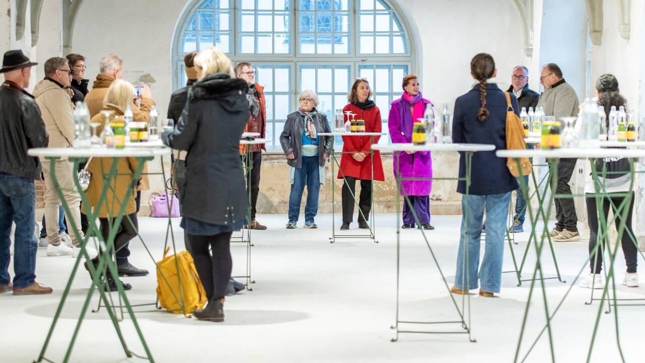 Bei der Pressekonferenz am Freitag konnte man sich einen ersten Blick von den neuen Räumlichkeiten machen. Die Fenster kommen nun besonders gut zur Geltung. Bei der Pressekonferenz am Freitag konnte man sich einen ersten Blick von den neuen Räumlichkeiten machen. Die Fenster kommen nun besonders gut zur Geltung.