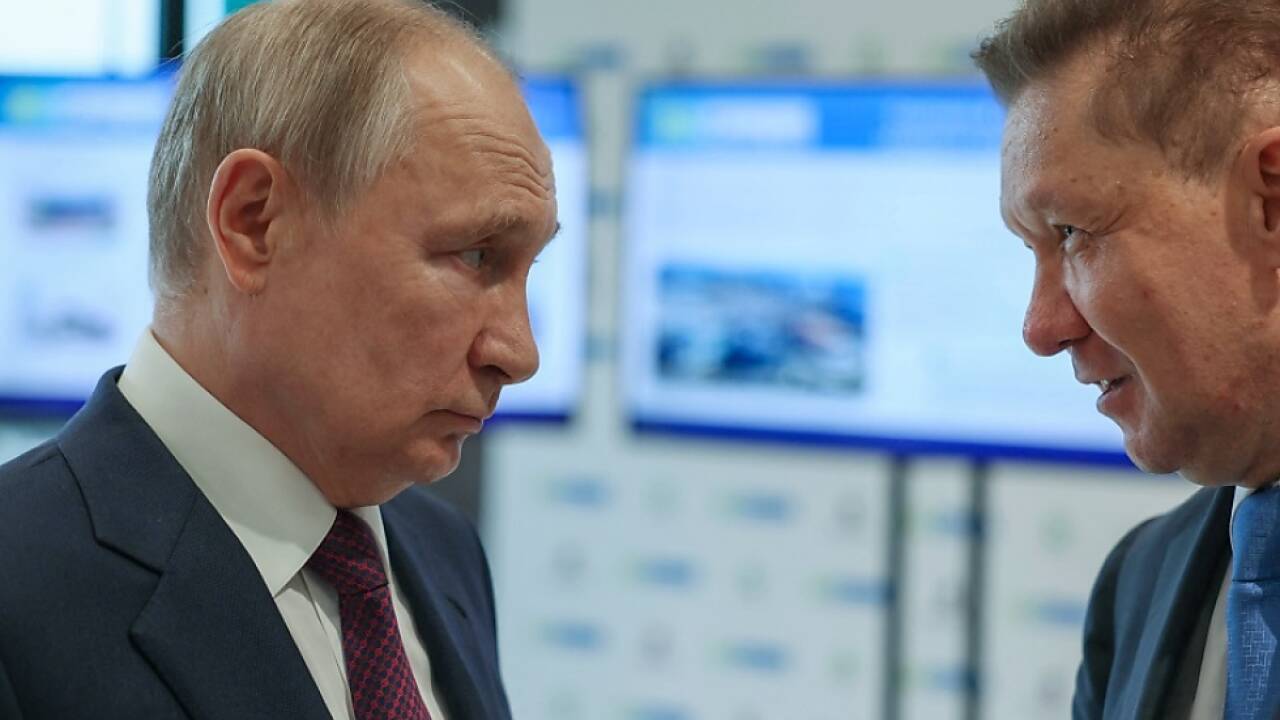 Putin und Gazprom-Chef Miller verlängerten Vertrag mit OMV 2018 
