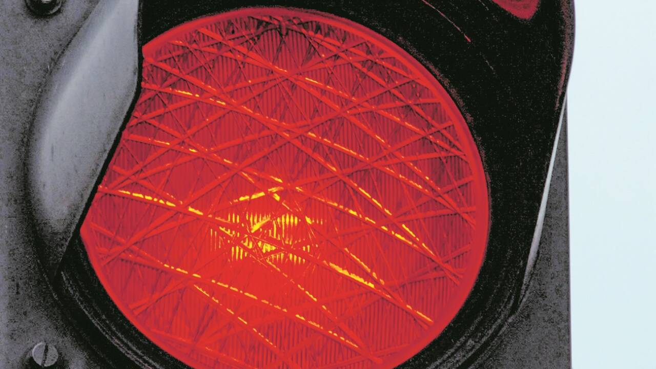Alle Ampeln schalteten auf Rot. 