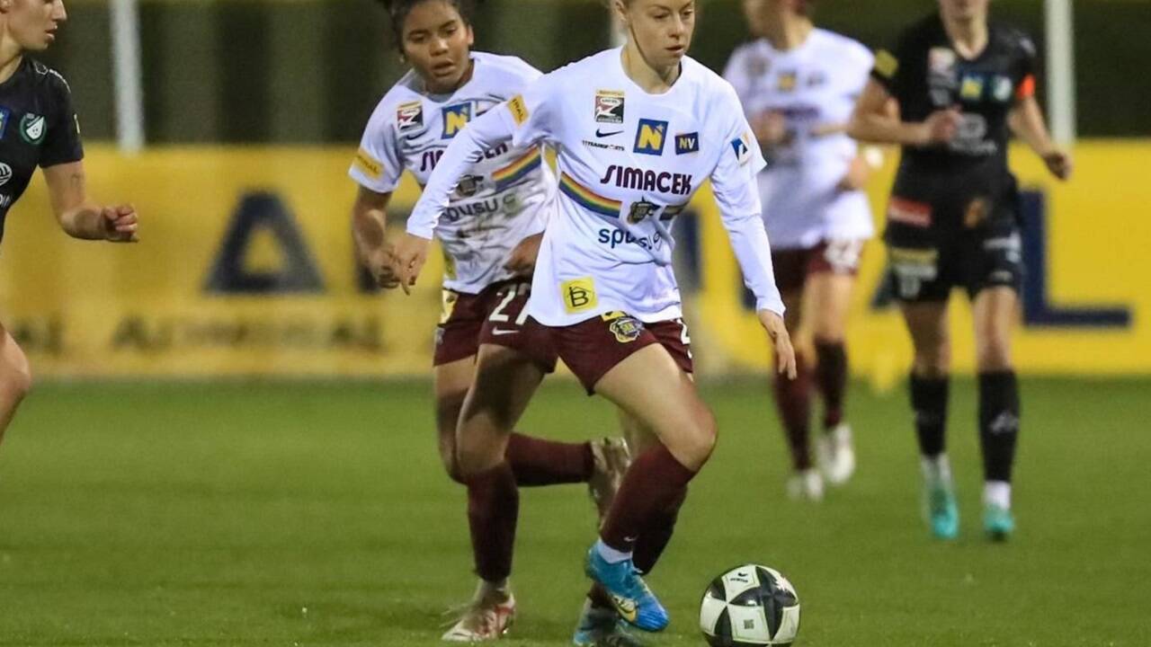 Sophie Hillebrand in ihrem Comeback-Match am Ball. 