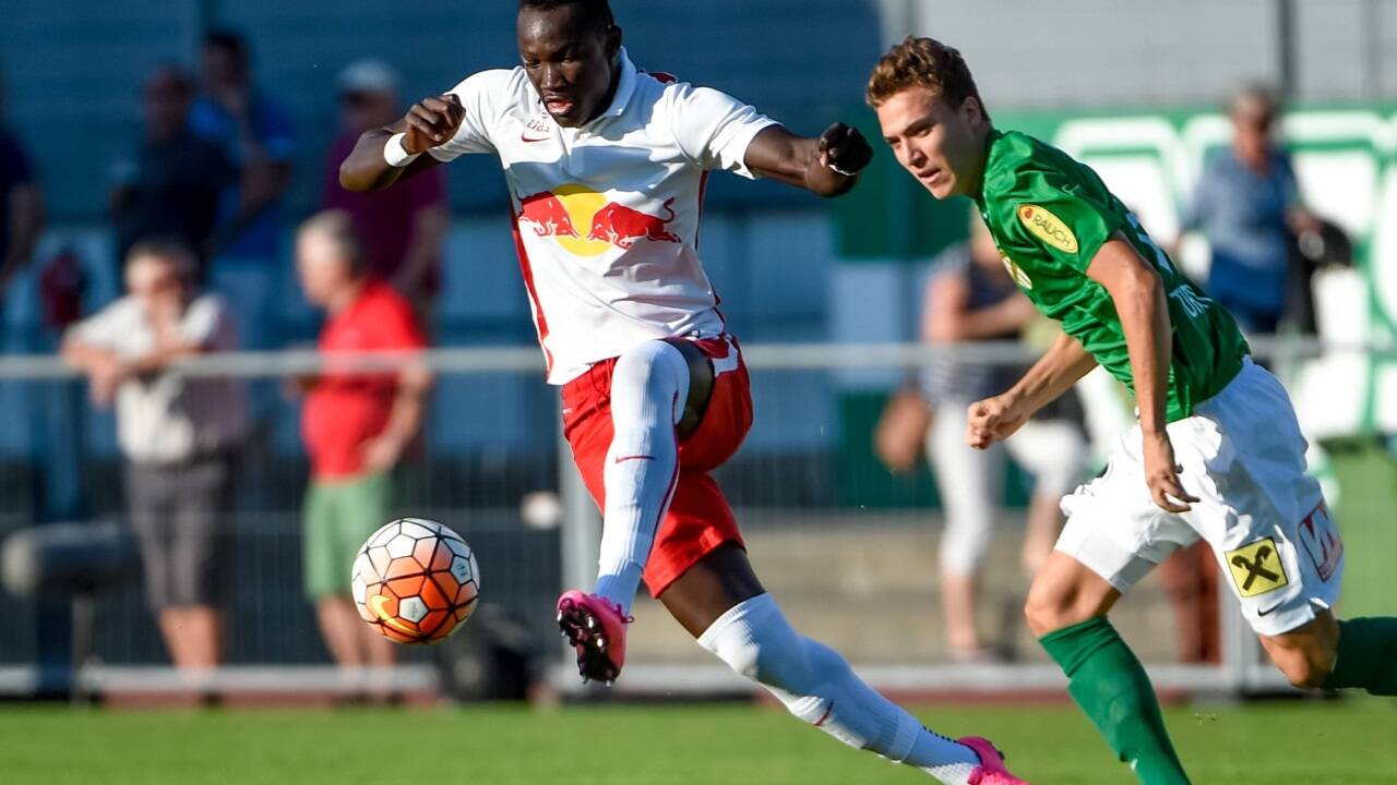 Raphael Dwamena 2015 im Trikot des FC Liefering.  