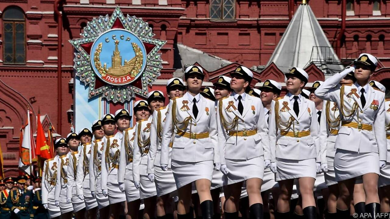 Russland feierte mit Parade Sieg über Nazi-Deutschland