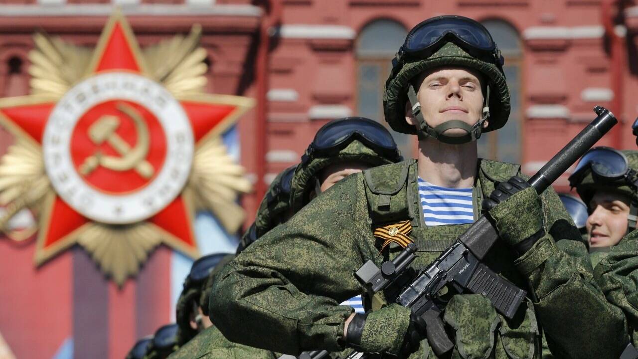 Russland feierte mit Parade Sieg über Nazi-Deutschland