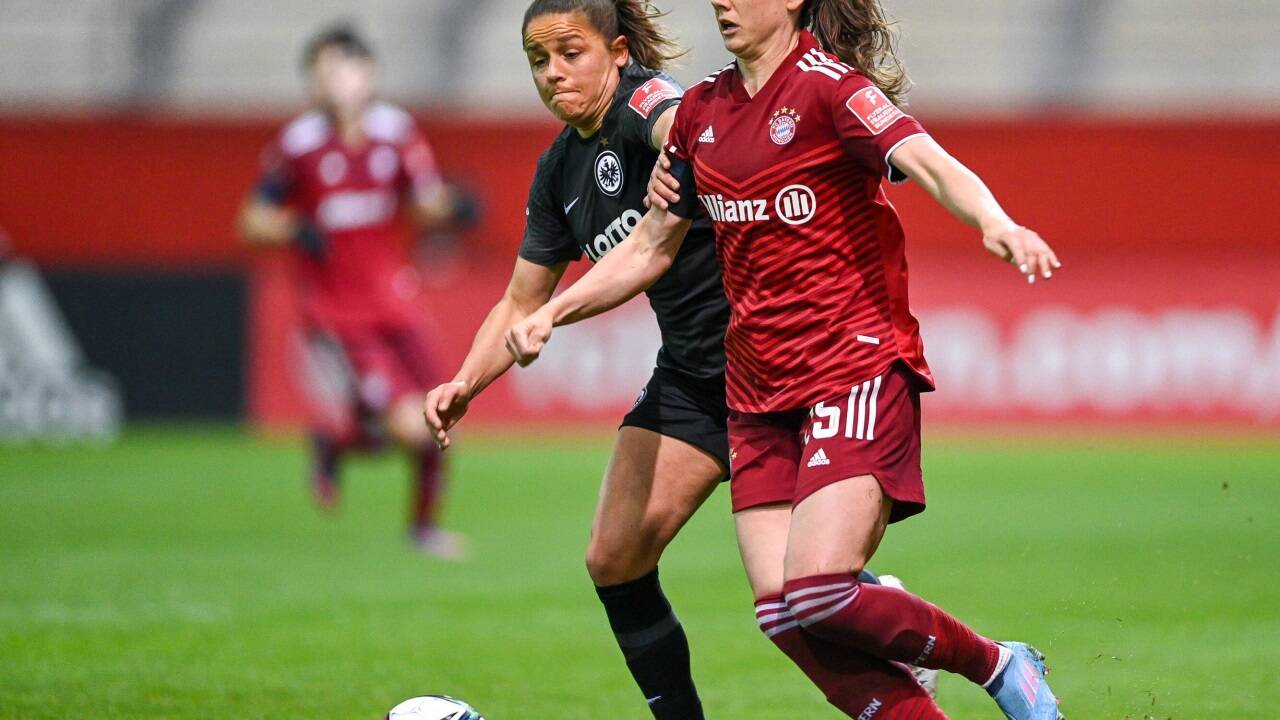 Bei Spielen gegeneinander ruht die Freundschaft: Laura Feiersinger (l.) und Sarah Zadrazil. 