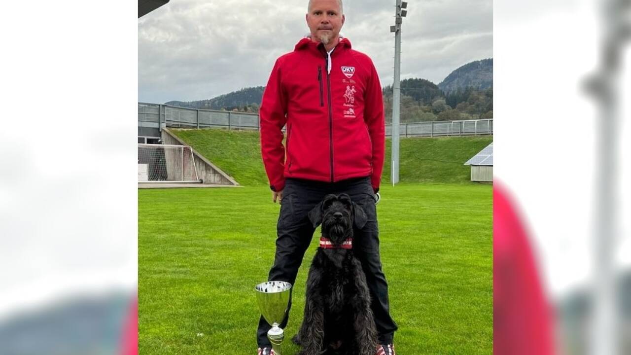 Die Riesenschnauzer-WM in Kärnten war für Reinhold Gruber und Hündin Fiona eine Reise wert. Nach Platz vier im Einzel gab es im Teambewerb als Draufgabe sogar noch WM-Silber. 