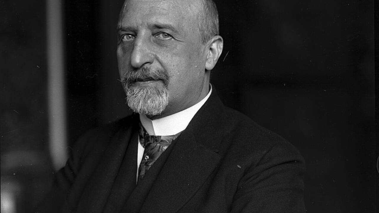 1923: Der sozialdemokratische Parteivorsitzende Karl Seitz löst Jakob Reumann als Bürgermeister und Landeshauptmann von Wien ab. 