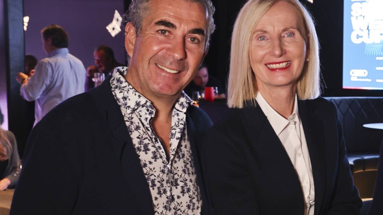 Gurgl-Hausherr Alban Scheiber mit ÖSV-Präsidentin Roswitha Stadlober. 