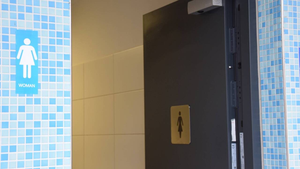 Die WCs werden laufend gereinigt. Wenn keine Vandalen zuschlagen, können sie wie gewohnt genutzt werden. 