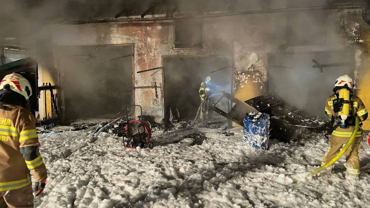 Einsatz in Schleedorf bei tiefwinterlichen Verhältnissen. 