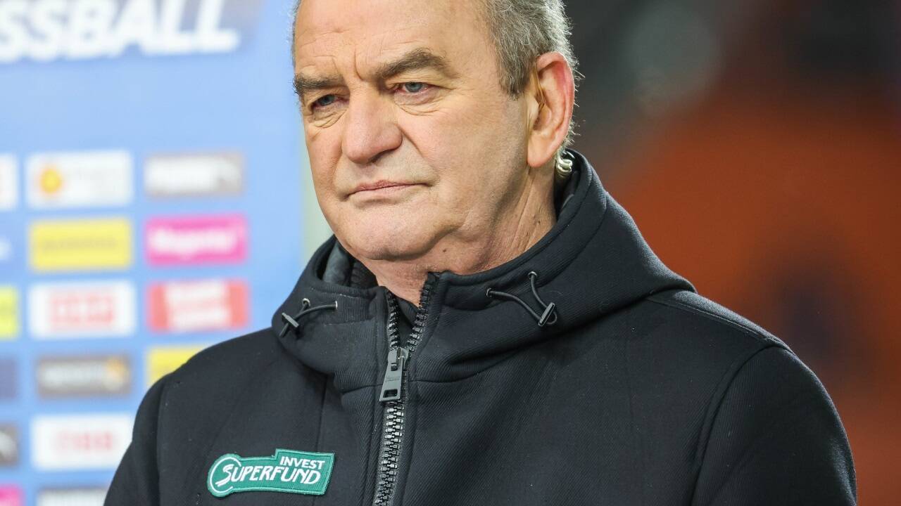 Österreichs Jahrhundertfußballer Herbert Prohaska ist seit vielen Jahren als TV-Experte tätig. Österreichs Jahrhundertfußballer Herbert Prohaska ist seit vielen Jahren als TV-Experte tätig.