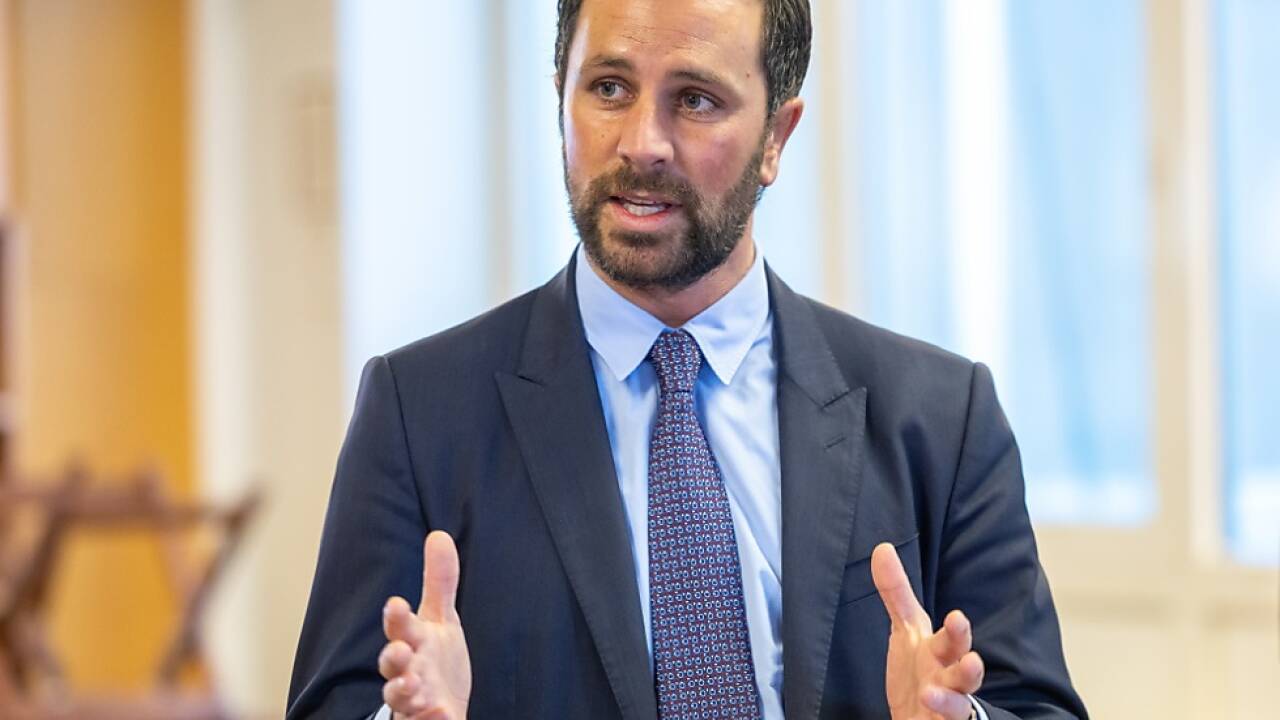 Dornauer zeigt sich mit der SPÖ-U-Ausschusspolitik nicht einverstanden Dornauer zeigt sich mit der SPÖ-U-Ausschusspolitik nicht einverstanden