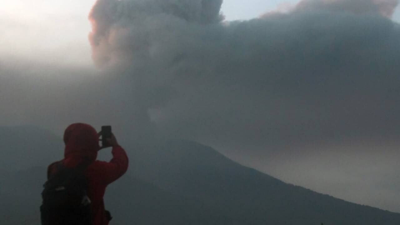 Der Marapi war am Sonntag ausgebrochen Der Marapi war am Sonntag ausgebrochen