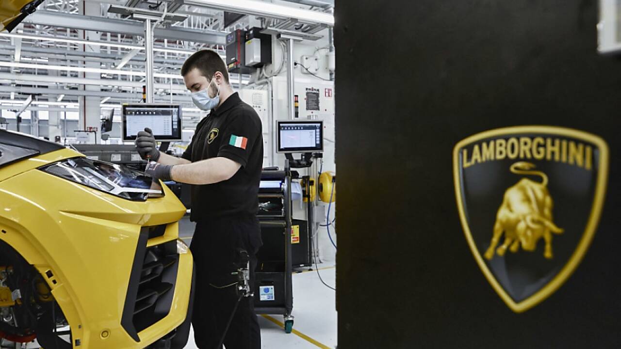 Abwechselnde Vier- und Fünf-Tage-Wochen sparen 22 Arbeitstage pro Jahr Abwechselnde Vier- und Fünf-Tage-Wochen sparen 22 Arbeitstage pro Jahr