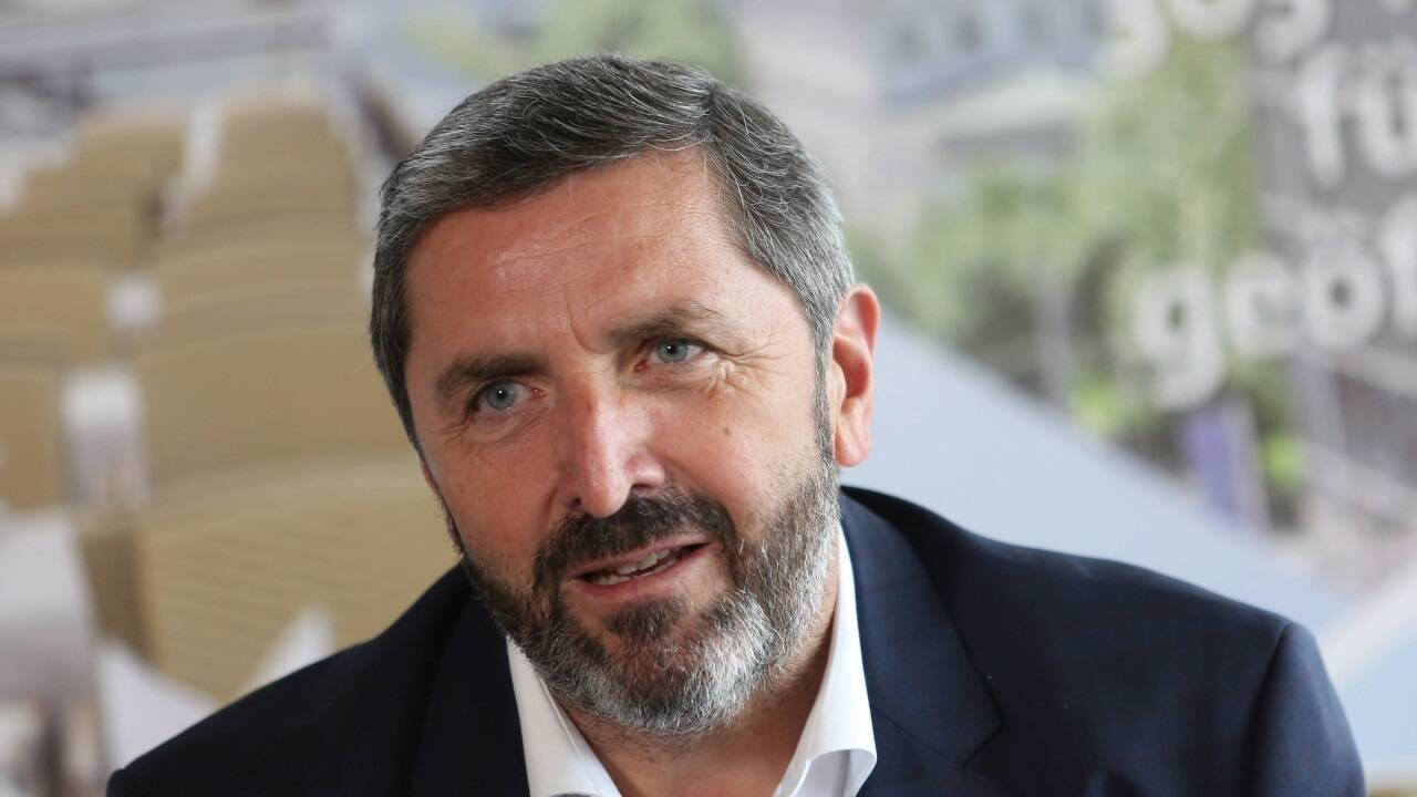 Der Salzburger Hotelier und Branchensprecher Georg Imlauer fordert einen Entschädigungsfonds für Wirtschaftstreibende um den S-Link-Bau. Der Salzburger Hotelier und Branchensprecher Georg Imlauer fordert einen Entschädigungsfonds für Wirtschaftstreibende um den S-Link-Bau.