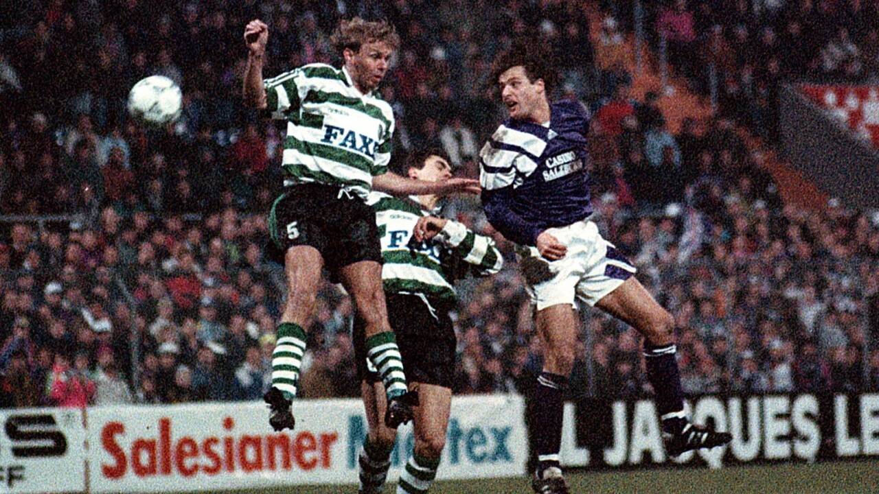 Als Austria Salzburg 1993 gegen Sporting Lissabon Fußballgeschichte schrieb, war José Mourinho Co-Trainer der Portugiesen. Im Bild Heimo Pfeifenberger. 