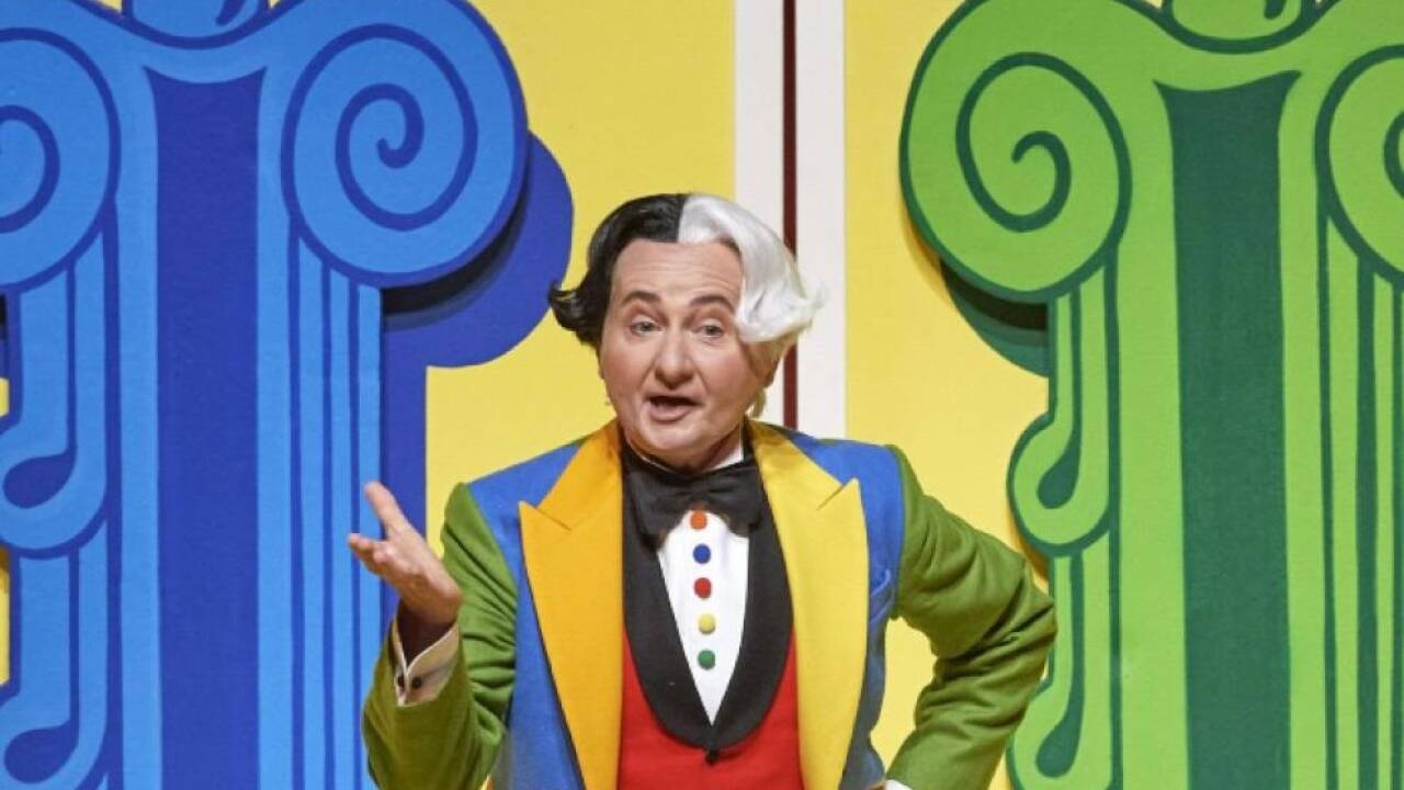 Andy Hallwaxx 2021 in 'Der Barbier für Kinder' in der Staatsoper 