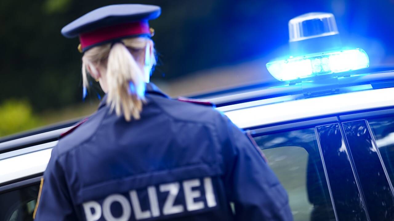 Polizisten Verurteilt Beamte Teilten Geld Aus Börse Eines Verstorbenen - hi6i0ta