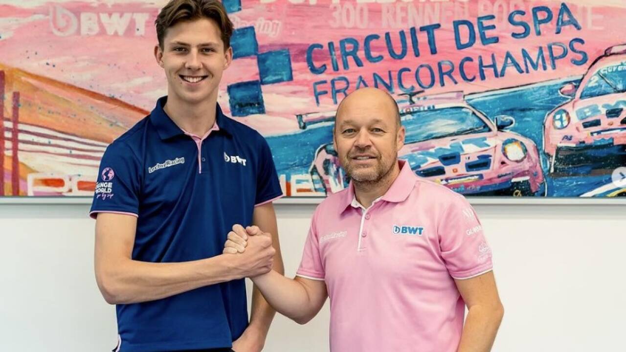 Neuzugang Robert de Haan (links) mit Teamchef Robert Lechner. 