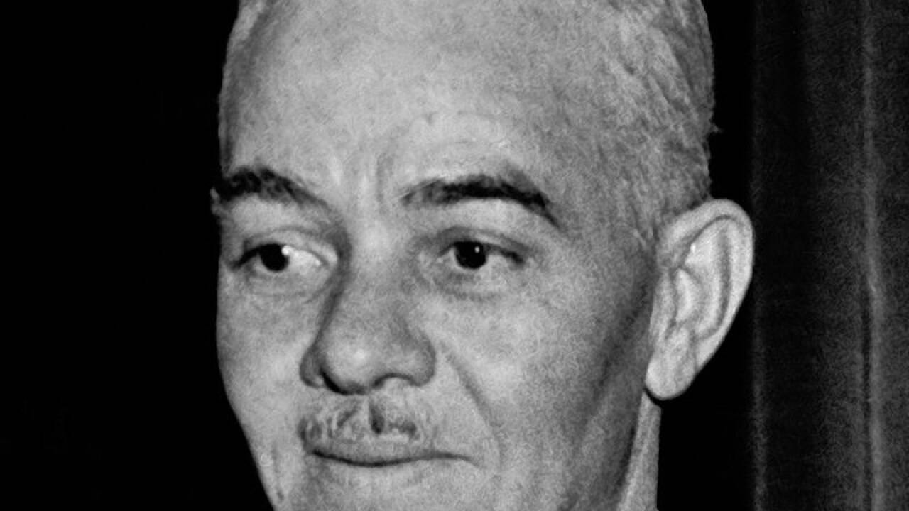 <strong>1948:</strong> Der ägyptische Ministerpräsident Mahmud Fahmi Nokrashi Pascha wird von einem Studenten ermordet. König Faruk ernennt Ibrahim Abdel Hadi (Bild)zum Nachfolger. <strong>1948:</strong> Der ägyptische Ministerpräsident Mahmud Fahmi Nokrashi Pascha wird von einem Studenten ermordet. König Faruk ernennt Ibrahim Abdel Hadi (Bild)zum Nachfolger.